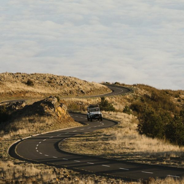 Land Rover Defender - Overland Camper - Image 2